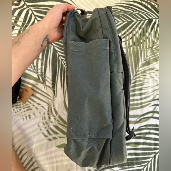 Fjallraven Kanken Laptop Bag 17” in Forest Green - Picture 4 of 13